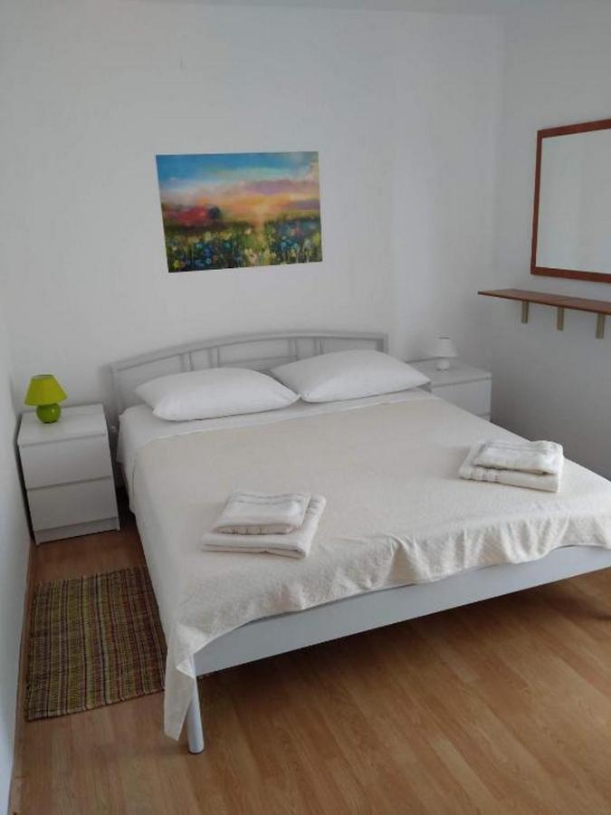 Blaza Apartment Prvić Luka Екстериор снимка