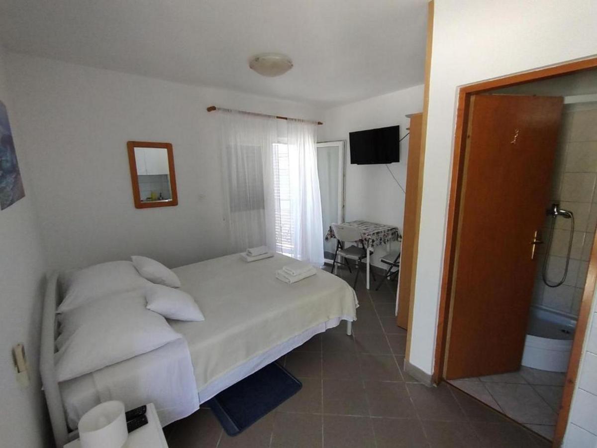 Blaza Apartment Prvić Luka Екстериор снимка