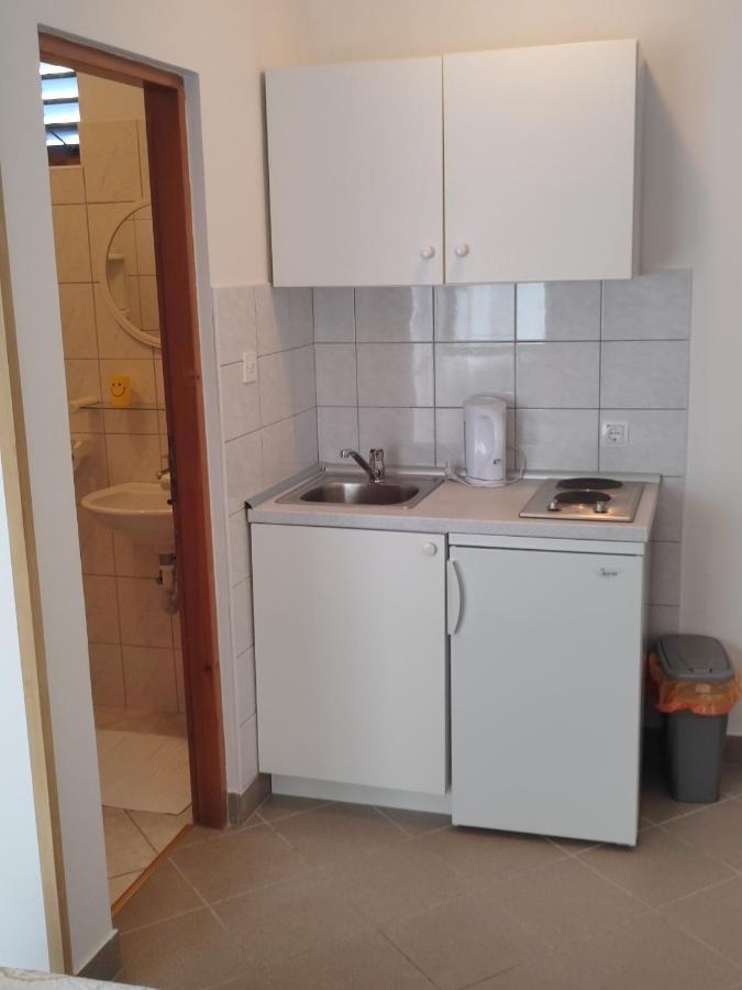 Blaza Apartment Prvić Luka Екстериор снимка
